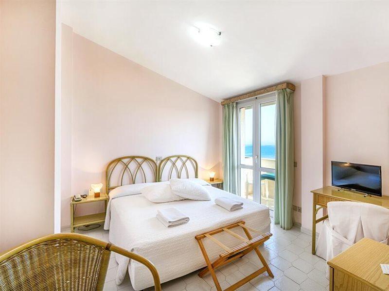 Hotel Mida Скольитти Экстерьер фото