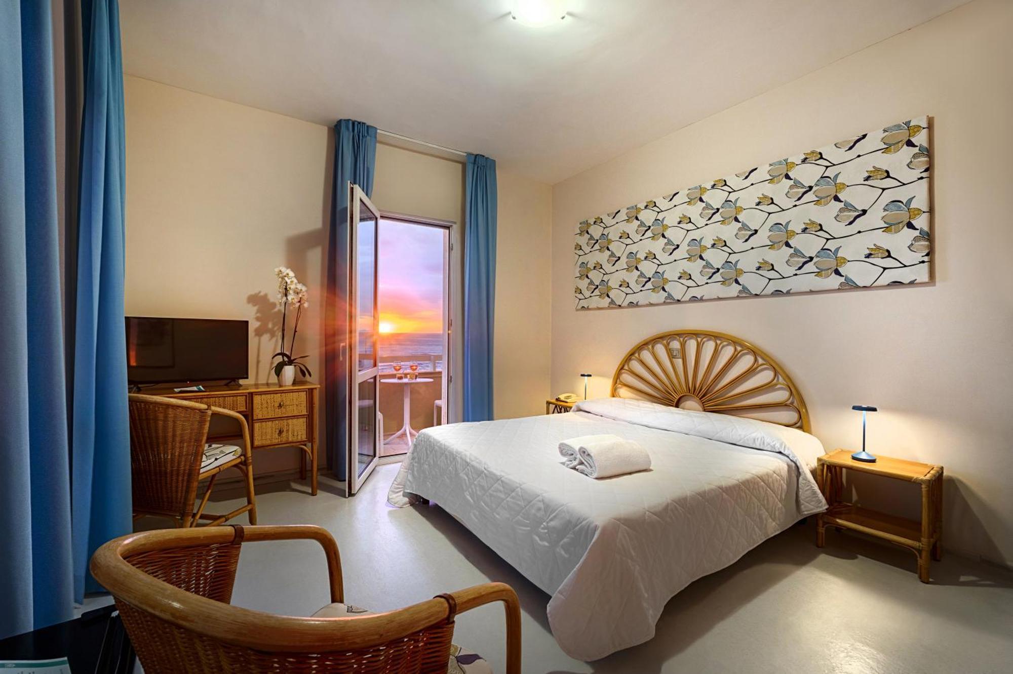 Hotel Mida Скольитти Экстерьер фото