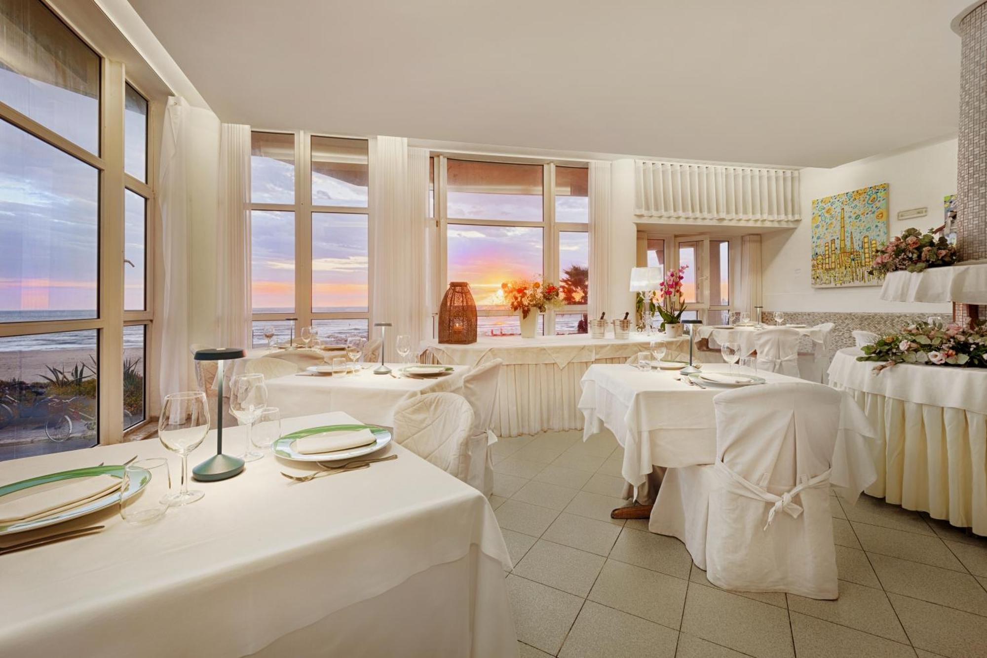 Hotel Mida Скольитти Экстерьер фото